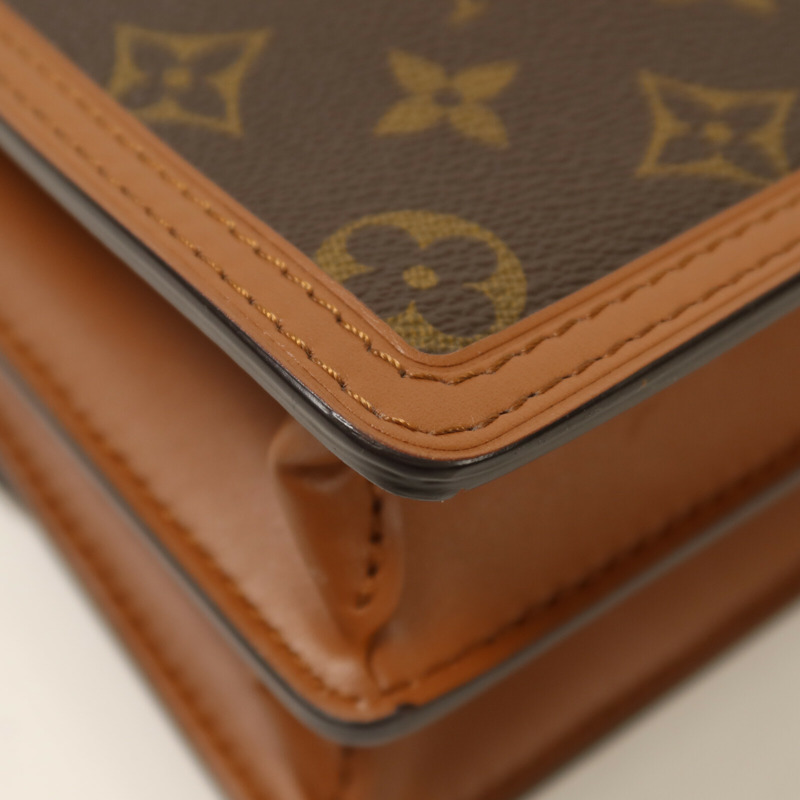 LOUIS VUITTON Monogram Reverse Mini Dauphine肩背袋-11