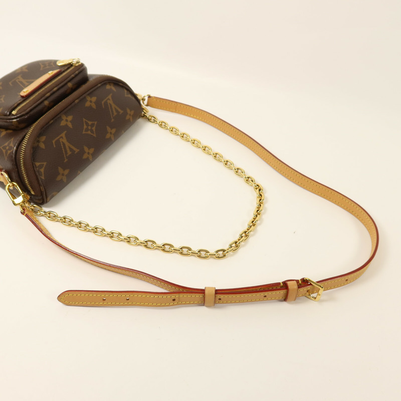 LOUIS VUITTON Monogram Mini Bumbag鏈帶手挽肩背兩用袋-6