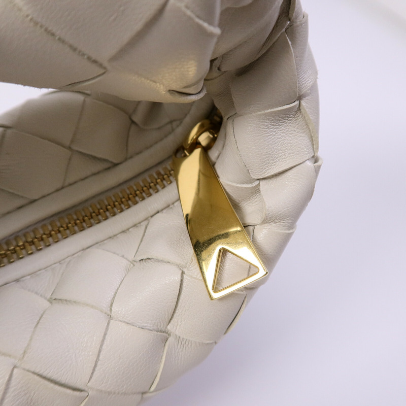 BOTTEGA VENETA 羊皮皮革Mini Jodie手挽袋-6