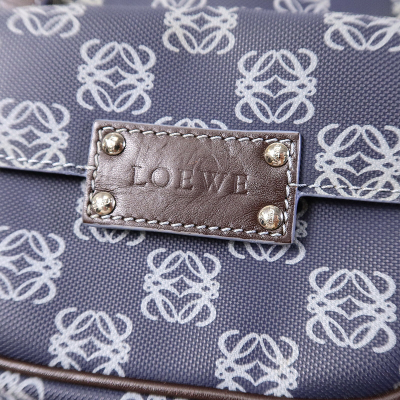 LOEWE 帆布Anagram Shoulder Bag肩背袋-6