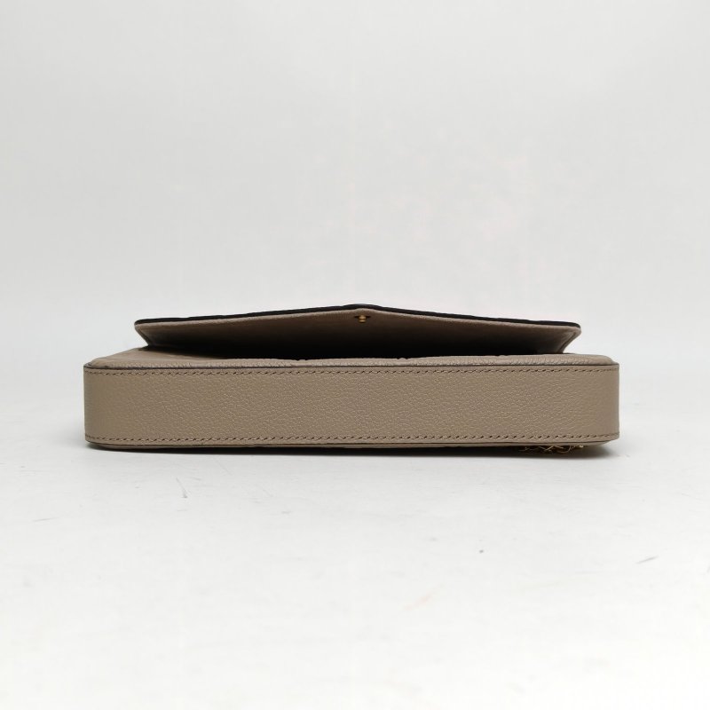 LOUIS VUITTON POCHETTEFELICIE三合一鏈條包灰色牛皮晶片肩背包-4