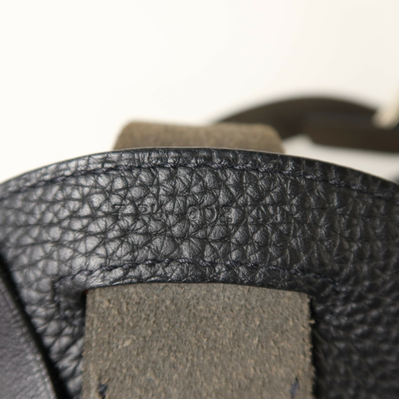 HERMES Swift皮革Virevolte 24肩背袋Noir-6