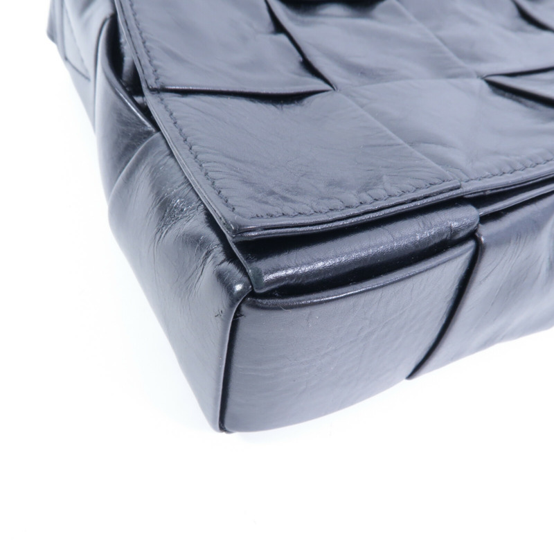 BOTTEGA VENETA 羊皮皮革Cassette Intreccio肩背袋-10