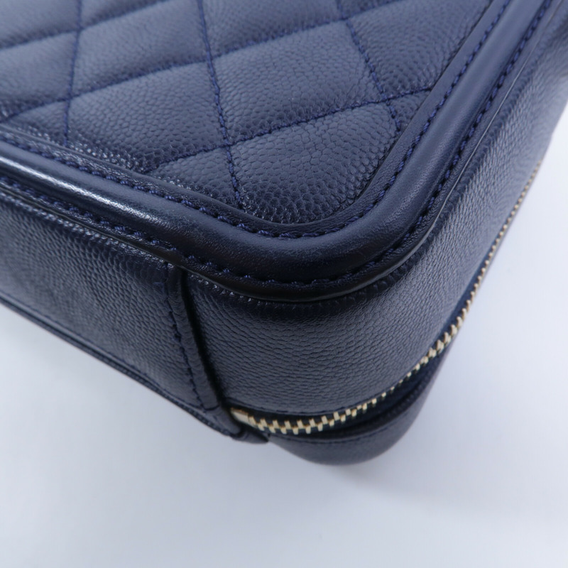 CHANEL 牛皮皮革CC Filigree Vanity Case鏈帶手挽肩背兩用袋-13