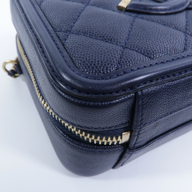 CHANEL 牛皮皮革CC Filigree Vanity Case鏈帶手挽肩背兩用袋-14