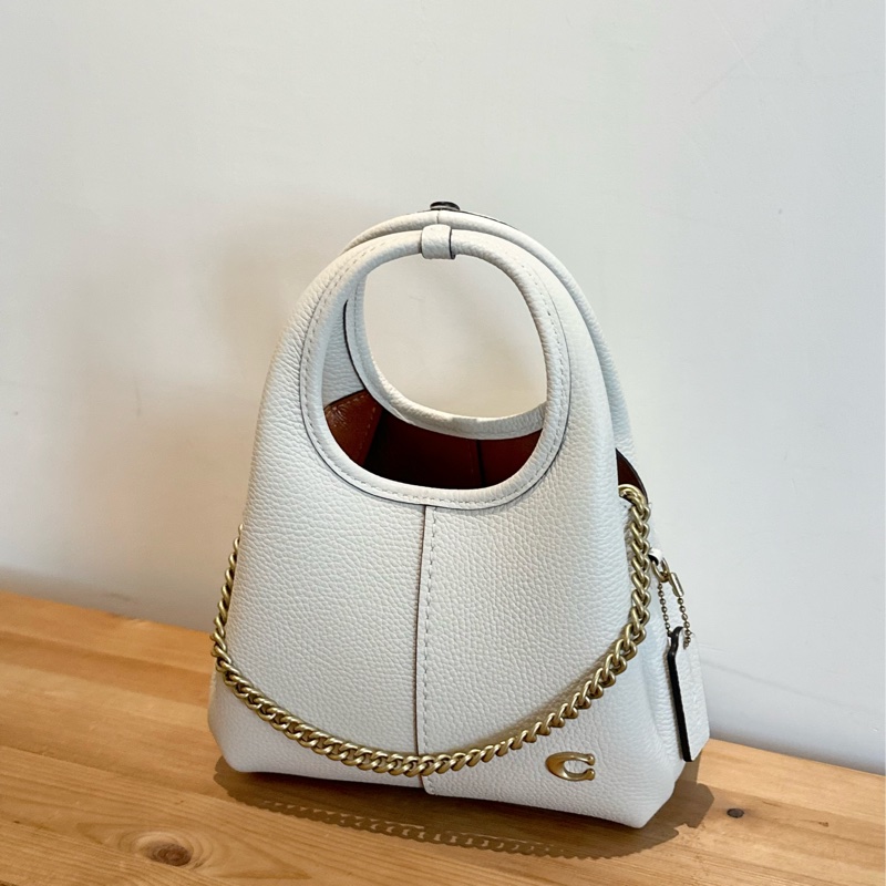 全新COACH Lana 19 品牌徽標可拆卸鏈條帶單肩 拋光卵石皮革 手提包小號 small粉筆白-0