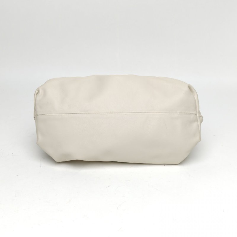 BOTTEGA VENETA Pouch雲朵包粗鏈條單肩包白色牛皮金扣肩背包-4