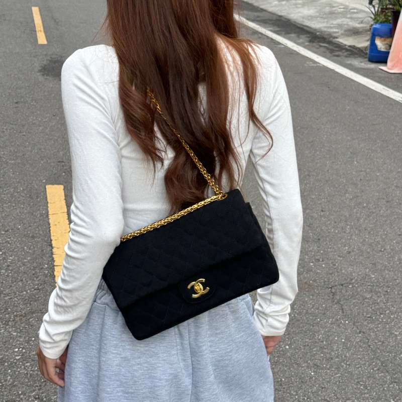 (超級新🆕) CHANEL CF25 黑金 黃金鏈肩背包(專櫃386,300)-20