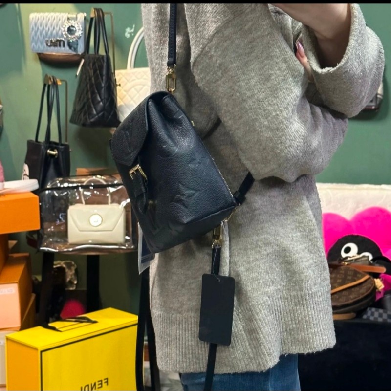 Louis Vuitton Tiny Backpack 迷你、雙肩背包-17