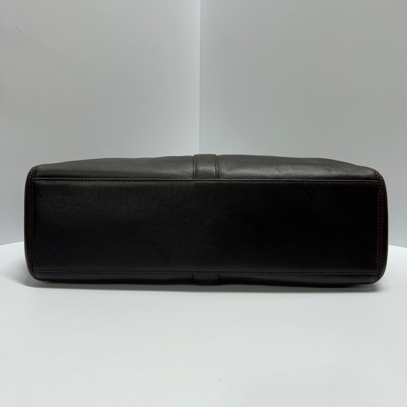 (極新🎁超稀有) CHANEL “so black”黑釦 肩背托特包【專櫃27.6萬】-9