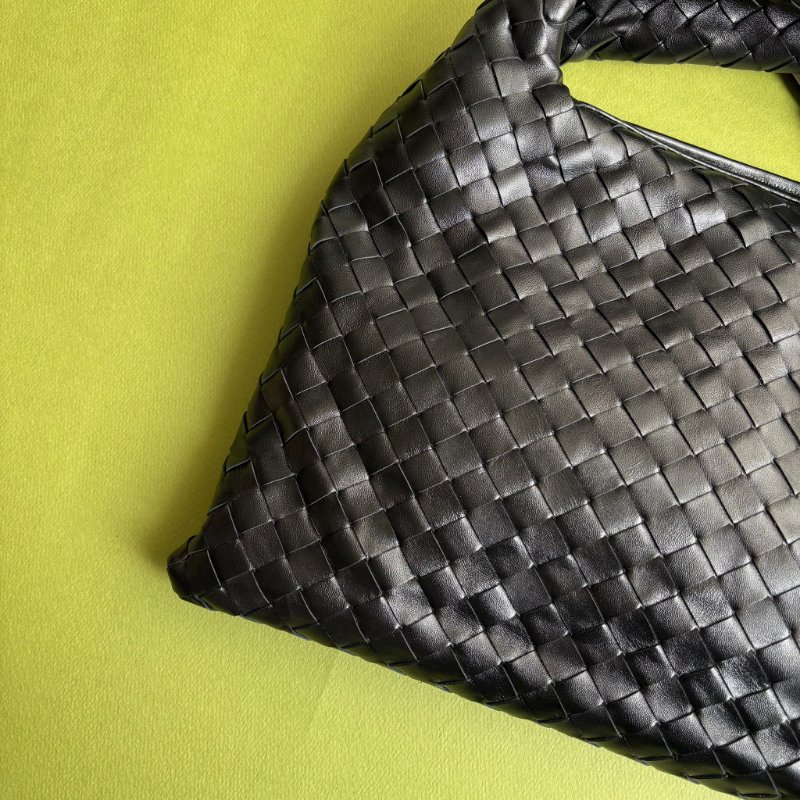 ::Bottega Veneta:: BV 經典編織黑色 Small Hop小 款手袋 肩背包 手提包 Hobo 和尚包-3