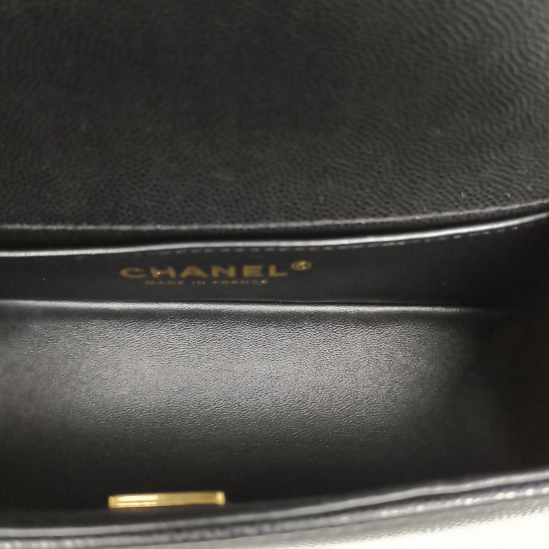 CHANEL 23B字母手柄黑色荔枝牛皮晶片leboy小號-5
