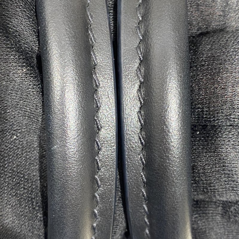 LOUIS VUITTON 路易威登 On The Go GM 托特包 壓紋牛皮 黑色 老花 金釦-11