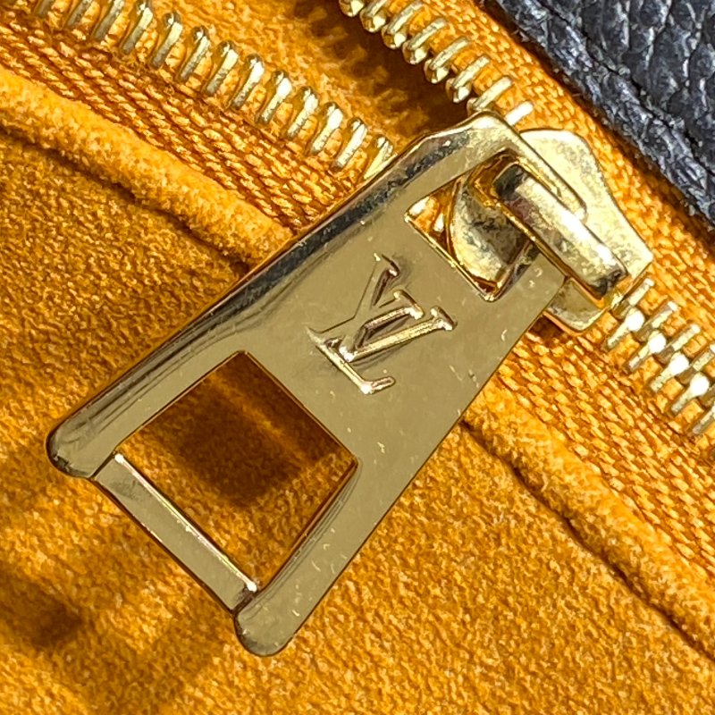 LOUIS VUITTON 路易威登 On The Go GM 托特包 壓紋牛皮 黑色 老花 金釦-14