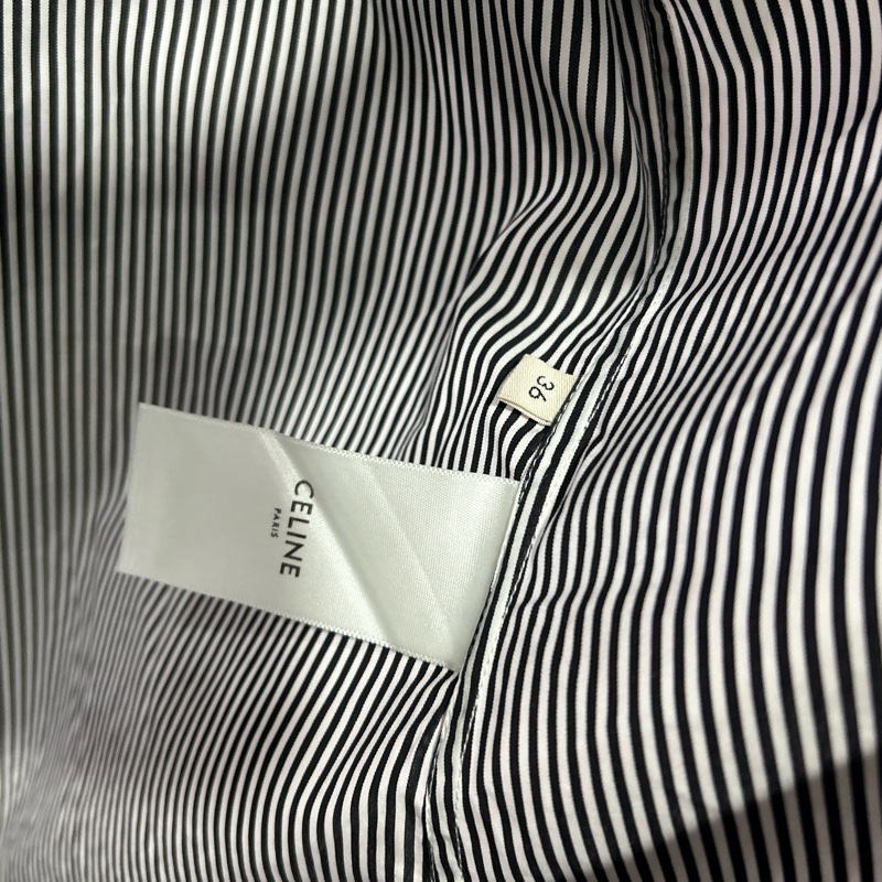 【CELINE】經典藍白細條紋 拼色領口長袖襯衫-12