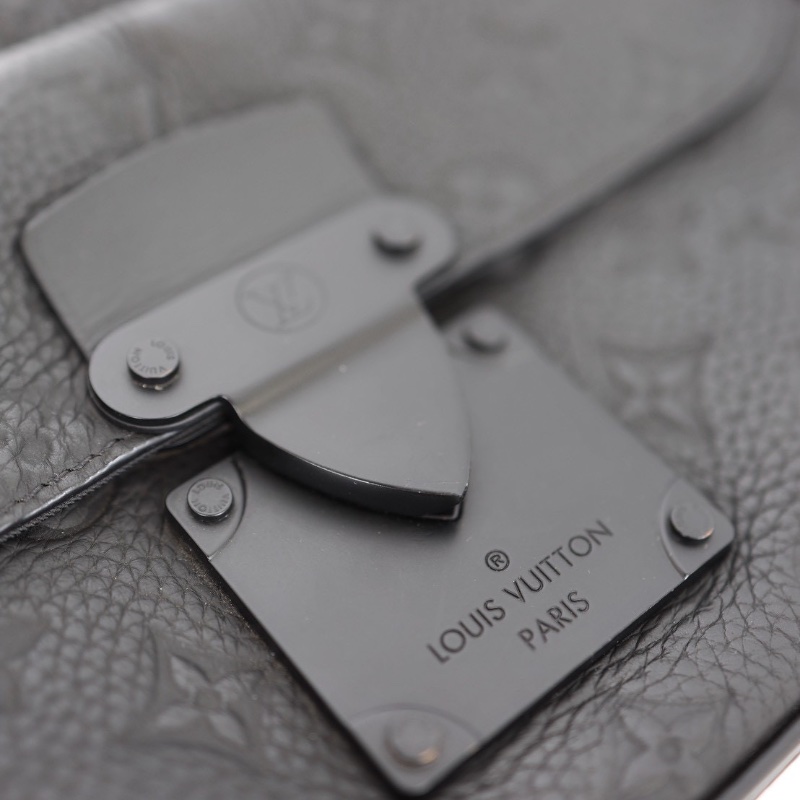 二手Lv S Lock M58489 壓紋郵差包-15