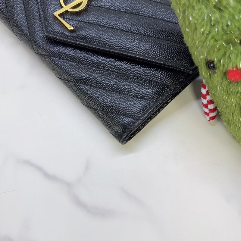 YSL 荔枝皮V型信封翻蓋長夾-8