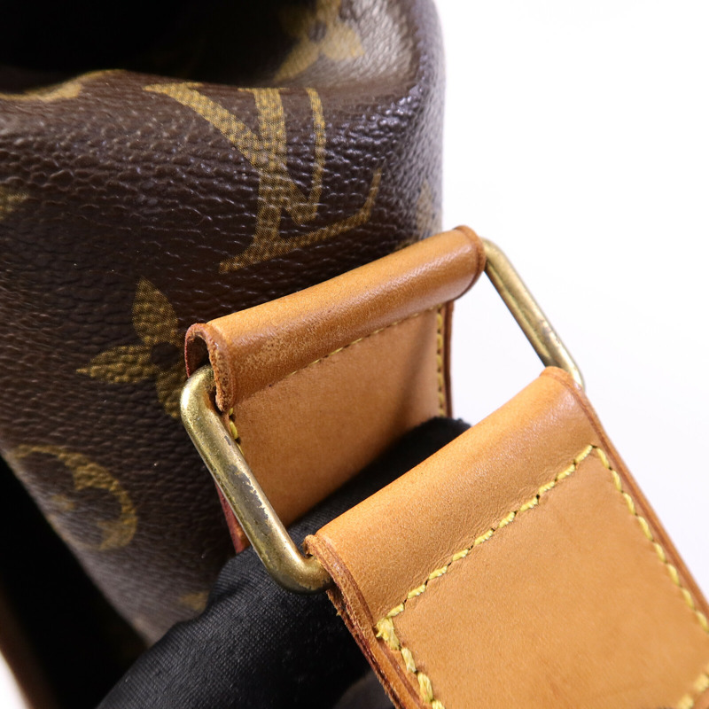 LOUIS VUITTON Monogram Abbesses肩背袋-15