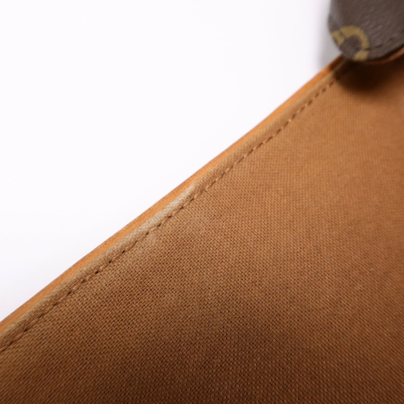 LOUIS VUITTON Monogram Abbesses肩背袋-18