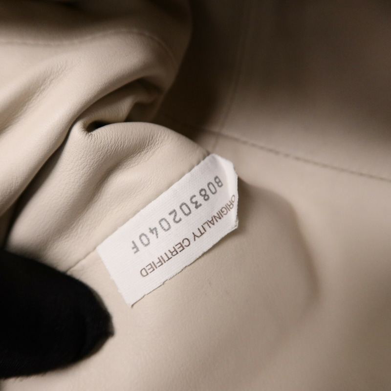 BOTTEGA VENETA 牛皮皮革The Mini Pouch肩背袋-6