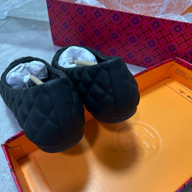 Tory Burch Minnie Quilted Ballet Flats 絎縫平底鞋 (黑色)-1