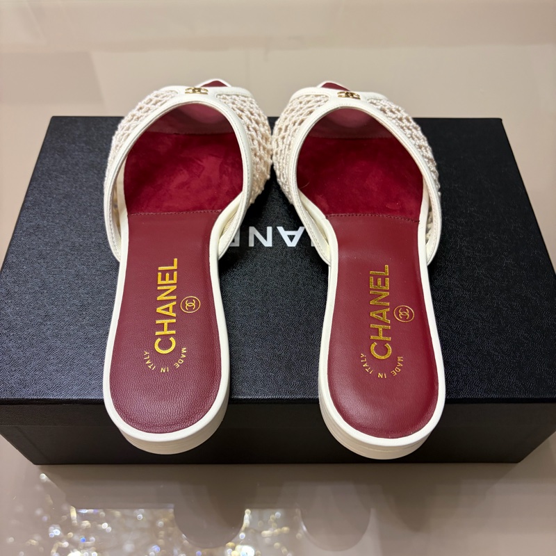 Chanel 最新2026渡假系列特展限量款矮跟拖鞋-2