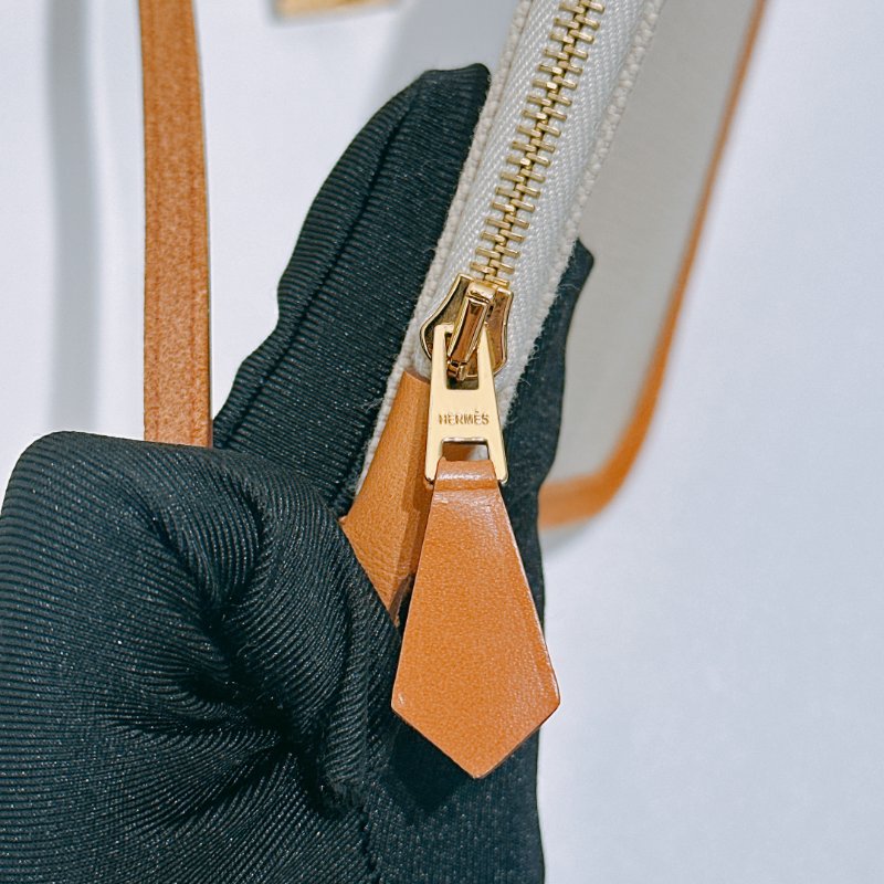 TW4839 Hermes 愛馬仕 手提單肩包 帆布拼皮 金扣Herbag 31 Canvas Gold x GHW-20