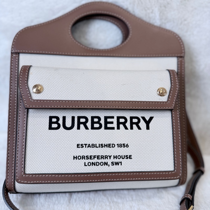 BURBERRY✨8031746 POCKET雙色帆布郵差包斜背包手提包-1