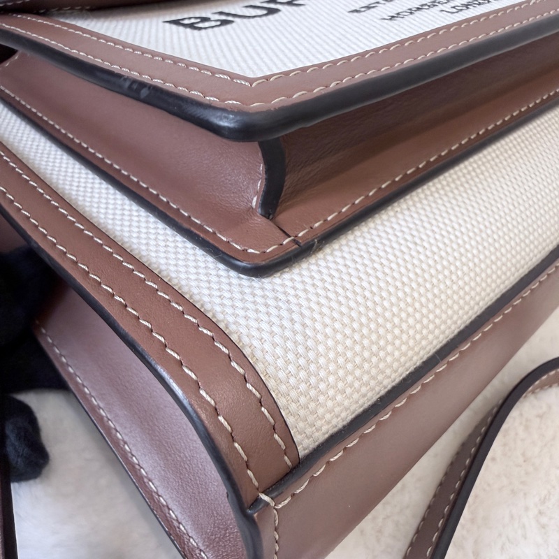 BURBERRY✨8031746 POCKET雙色帆布郵差包斜背包手提包-11