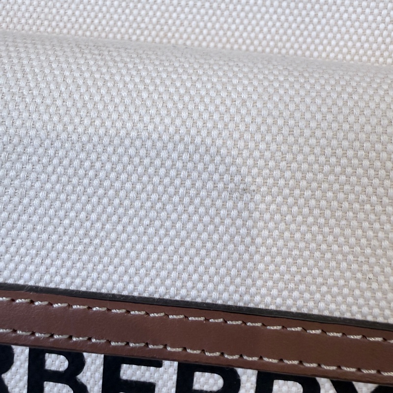 BURBERRY✨8031746 POCKET雙色帆布郵差包斜背包手提包-32