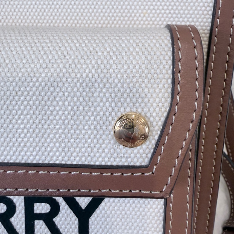 BURBERRY✨8031746 POCKET雙色帆布郵差包斜背包手提包-33