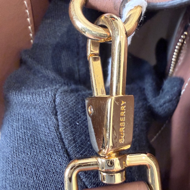 BURBERRY✨8031746 POCKET雙色帆布郵差包斜背包手提包-22