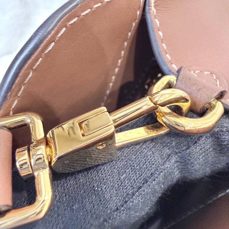 BURBERRY✨8031746 POCKET雙色帆布郵差包斜背包手提包-24