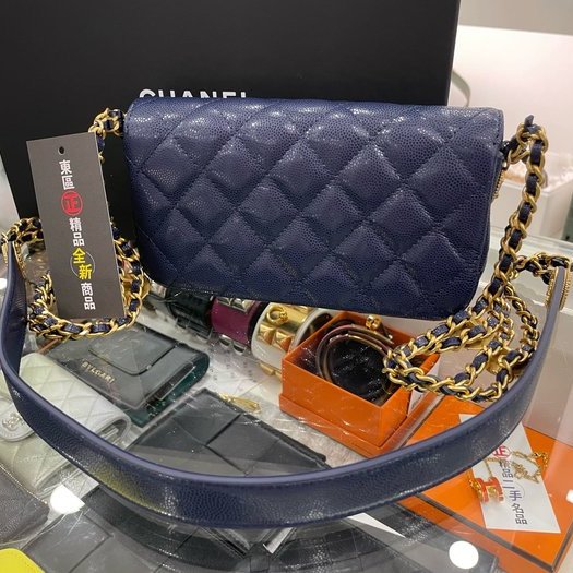 東區正精品㊣CHANEL AP2860 全新香奈兒藍色荔枝牛皮雙排金鍊鈕扣金幣磁釦手機包晚宴包斜背包 RZ3240-7