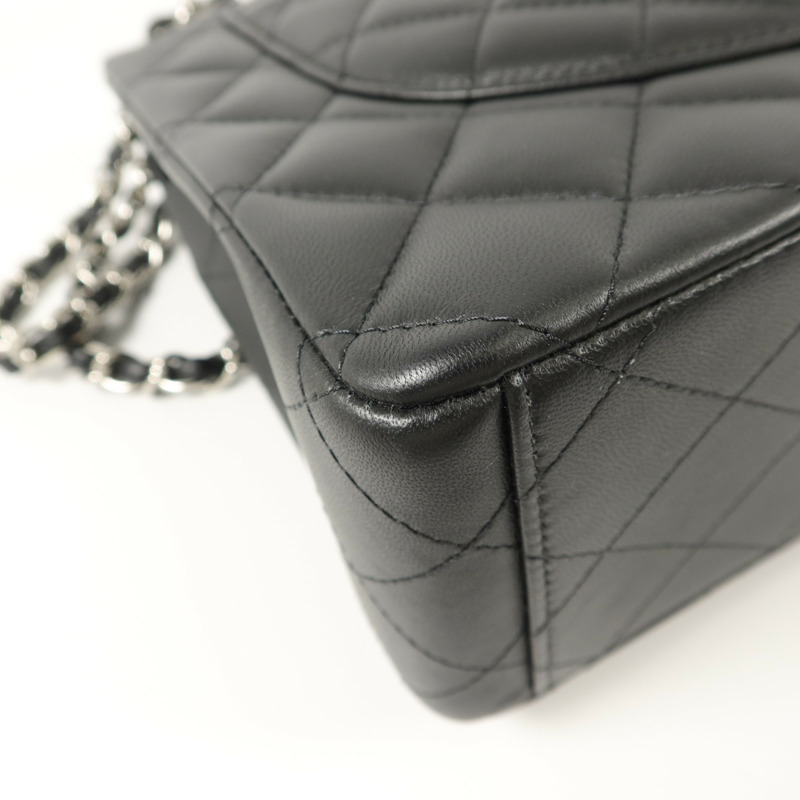 CHANEL 羊皮皮革Maxi Classic鏈帶肩背袋-16