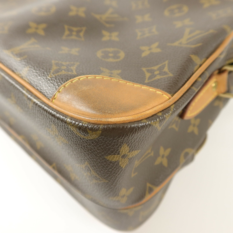 LOUIS VUITTON Monogram Nile肩背袋-11