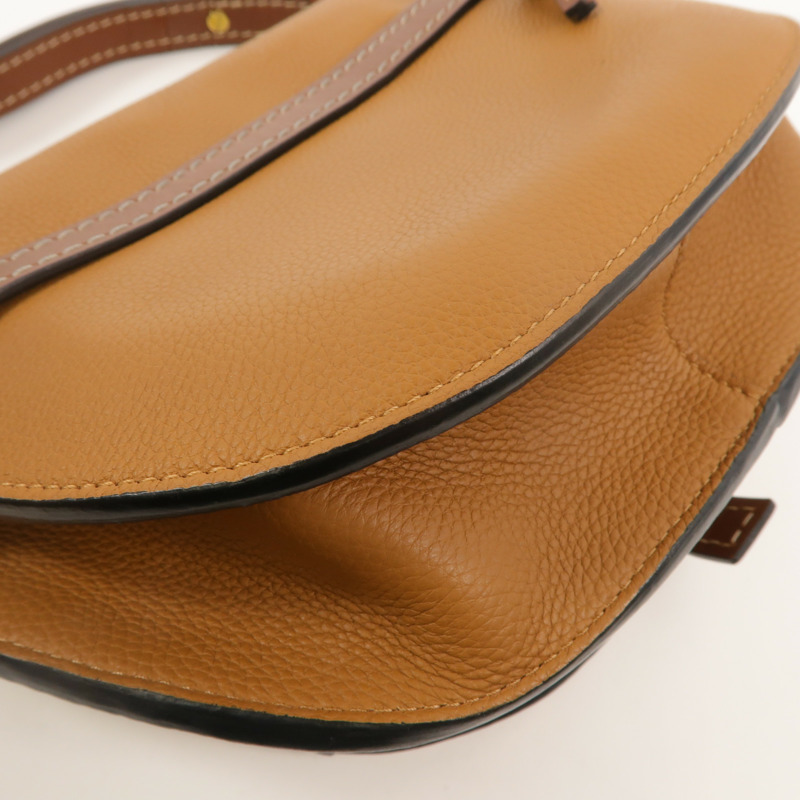LOEWE 牛皮皮革Gate Small肩背袋-13