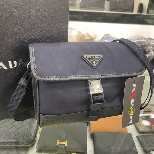 東區正精品㊣PRADA 2ZH108 全新藍色尼龍銀三角牌釦式迷你翻蓋小手機包肩背包斜背包 RA1523-1