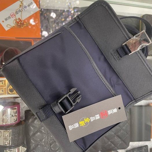 東區正精品㊣PRADA 2ZH108 全新藍色尼龍銀三角牌釦式迷你翻蓋小手機包肩背包斜背包 RA1523-3