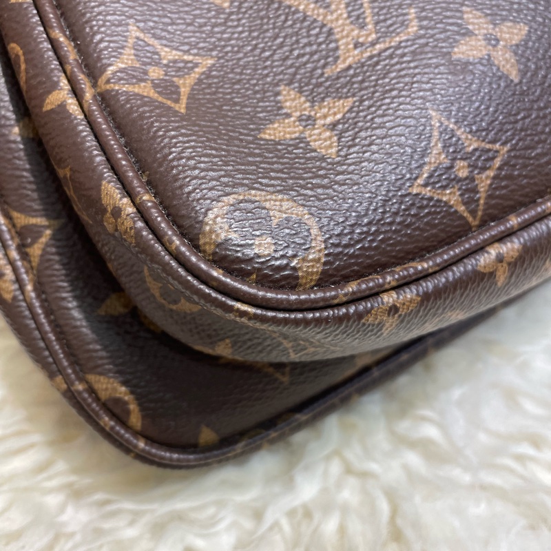 Lv 老花三盒一M44813-2