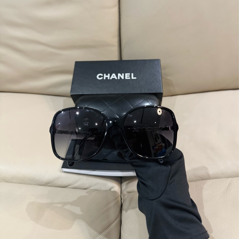 Chanel 香奈兒 經典鏈條款黑色墨鏡/98新美品-4