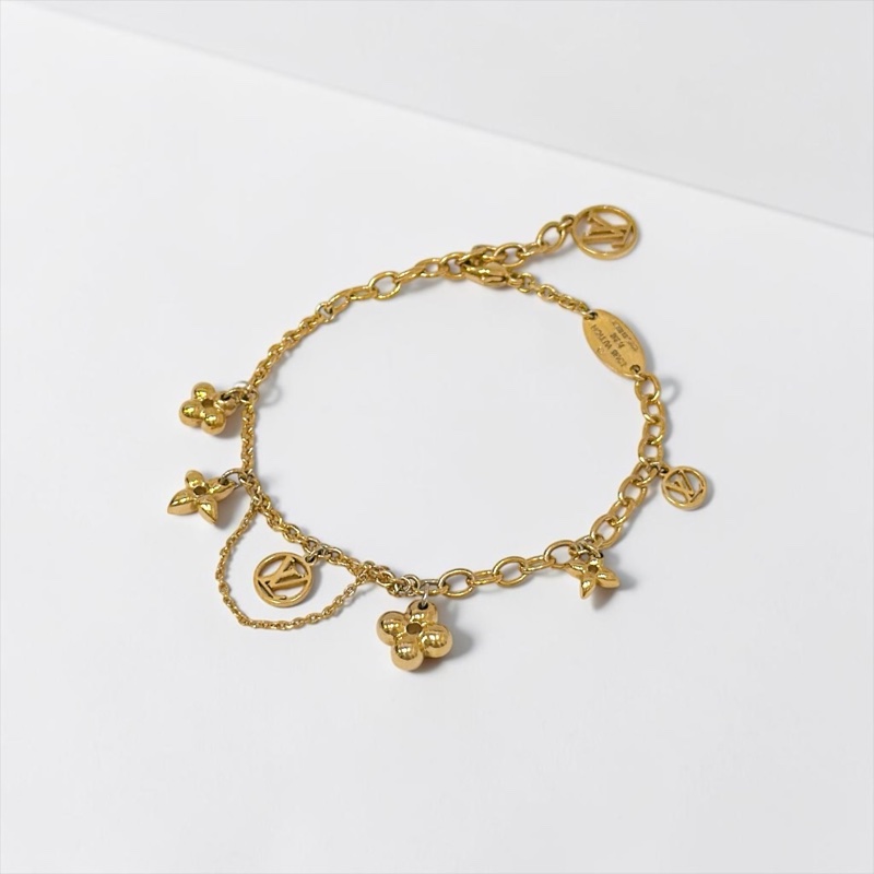 莉亞精品♡ Lv 小花手鍊 二手美品-0