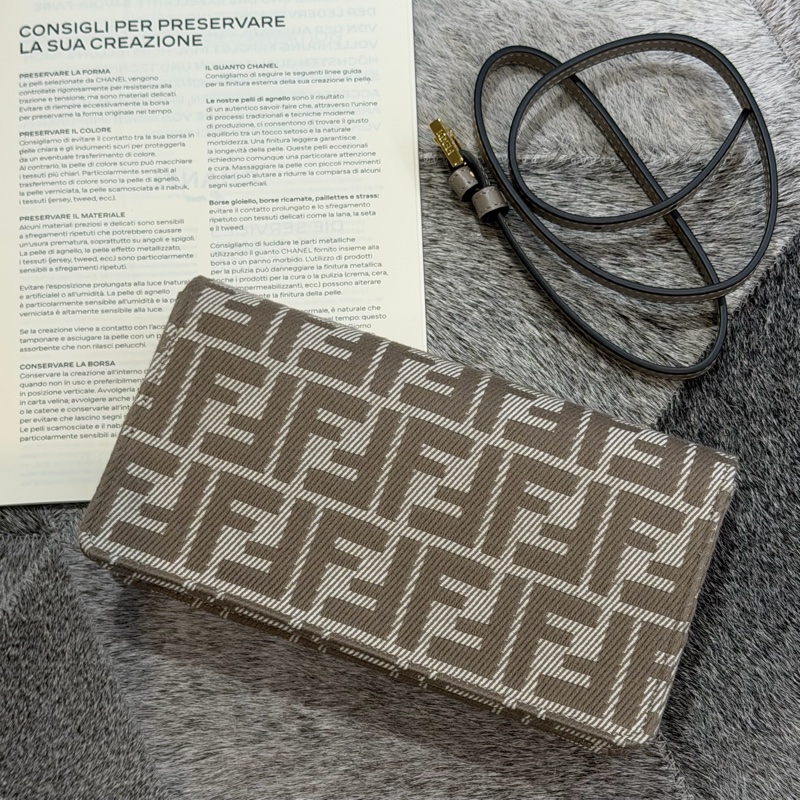 Fendi Baguette LOGO布面鏈帶翻蓋兩用包/米咖-5