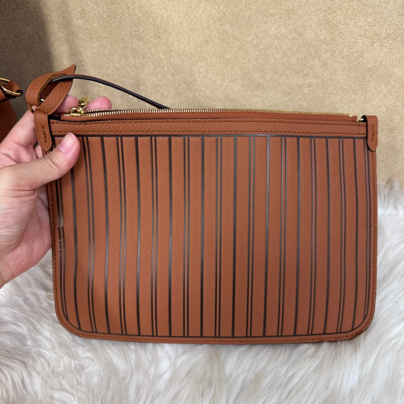 LV Neverfull Inside Out MM 新款雙面托特包 晶片款-10
