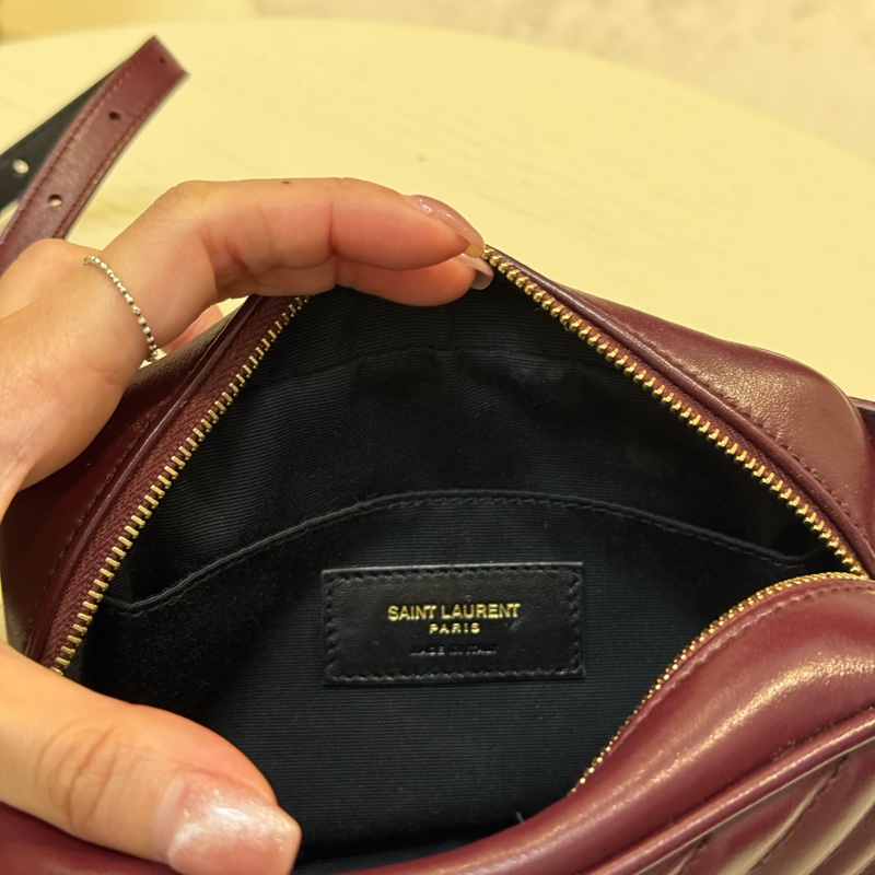 YSL流蘇牛皮小包-4