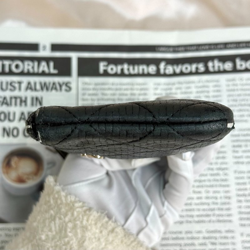 Chanel Cosmetic Case 黑色 菱格紋 羊皮 mini 銀扣-5