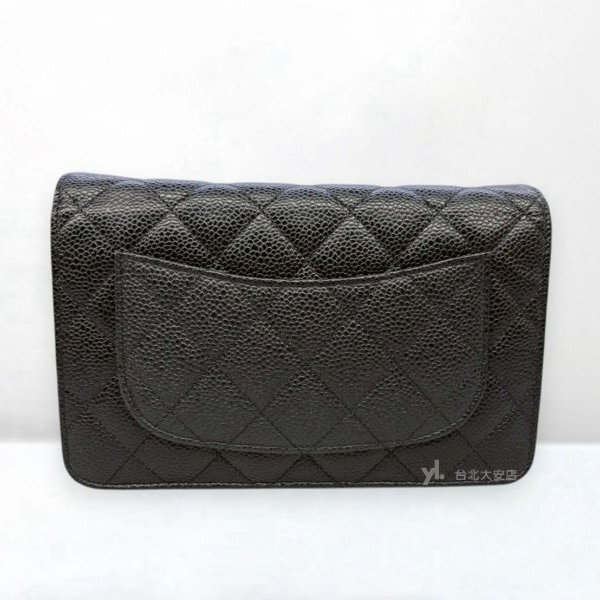 A13176-CHANEL 黑色荔枝牛皮金釦WOC鏈包A33814-3