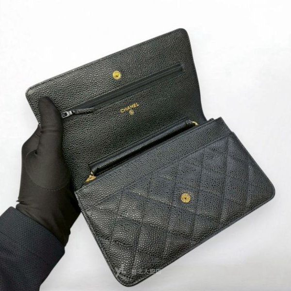 A13176-CHANEL 黑色荔枝牛皮金釦WOC鏈包A33814-5