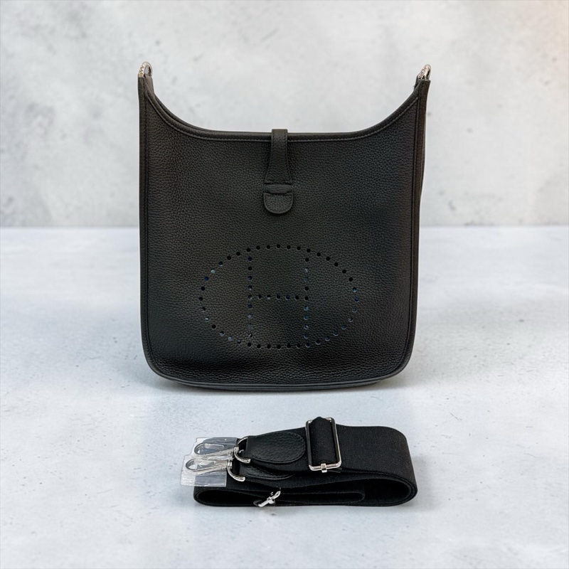莉亞精品♡Hermes Evelyn 29 黑銀 K刻 TC皮 二手-0