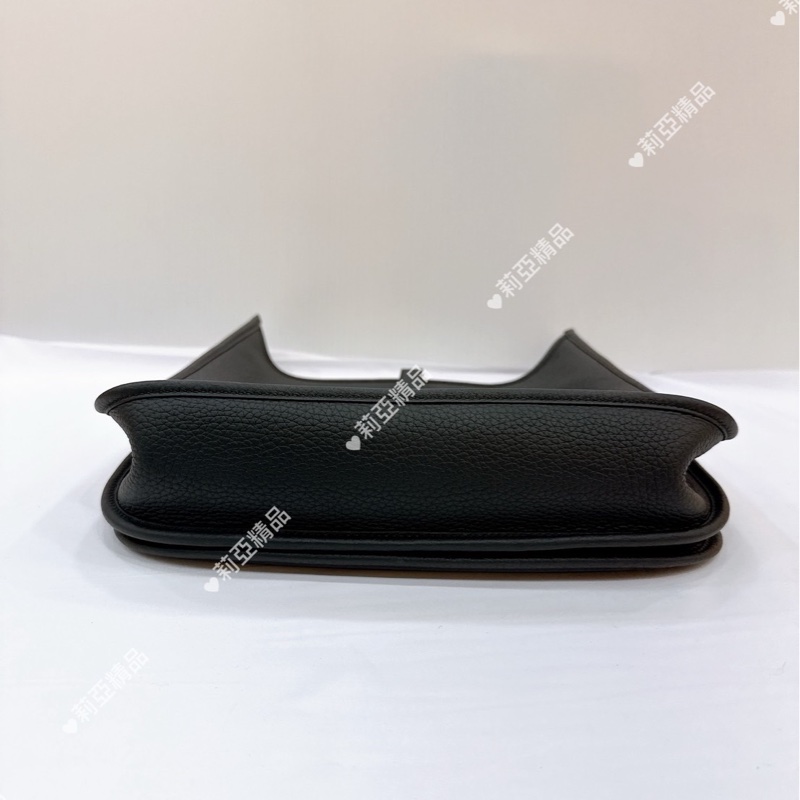 莉亞精品♡Hermes Evelyn 29 黑銀 K刻 TC皮 二手-5